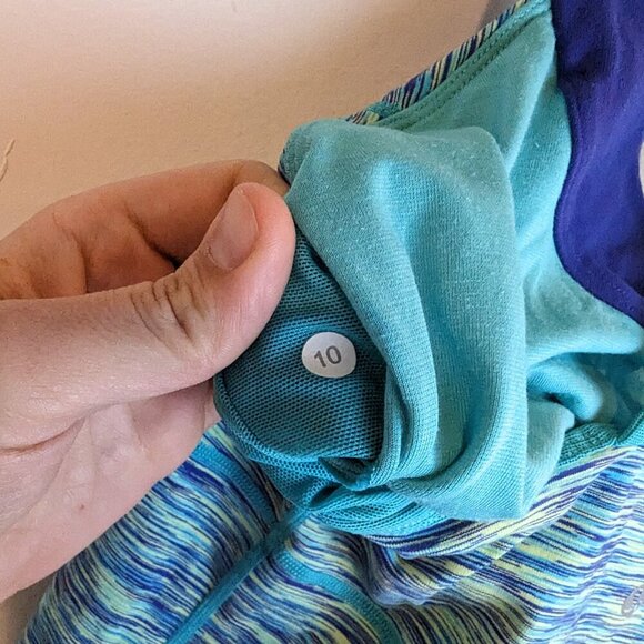 Lululemon Scoop Neck Tank in Space Dye Blue, Sz 10 - Picture 4 of 7